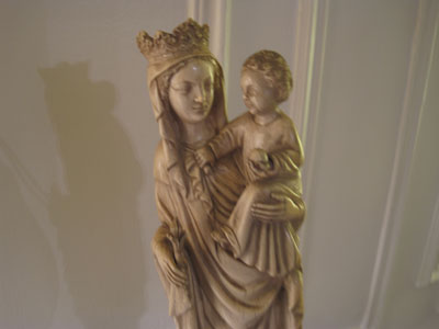 Vierge à l'Enfant en ivoire